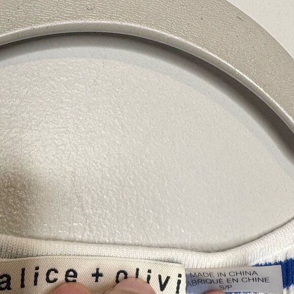 Alice + Olivia Blue And White Knit Striped Tank - Picture 7 of 7